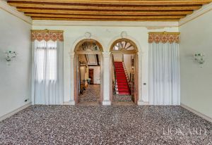 28 5972 Foto